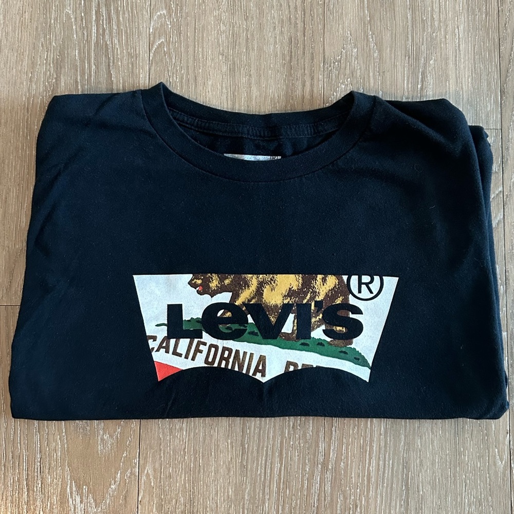 Levi’s Graphic Tee - California Bear - Size L